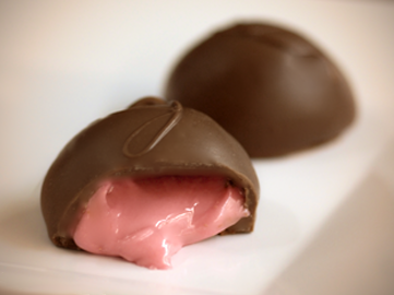 Sugar Free Dark Chocolate Raspberry Cream Center